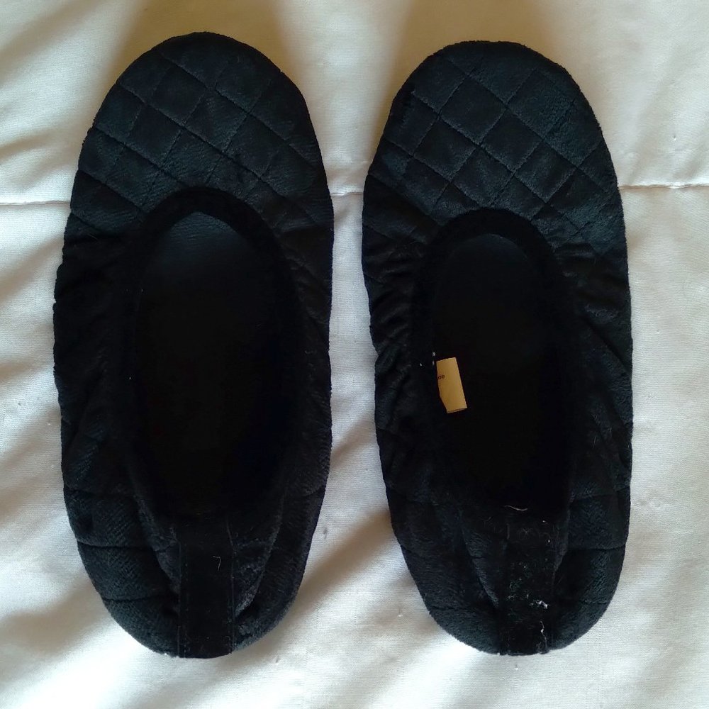 Women's Quilted Velvet S Black Slipper Socks from Secret Treasures